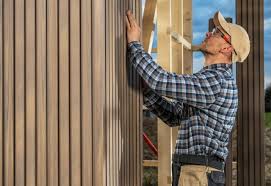 Best Siding Painting and Refinishing  in Caledonia, MN